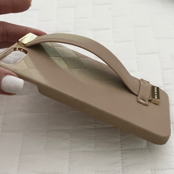 IDEAL OF SWEDEN Statement Case iPhone 8Plus Braided Light Camel, Strap Handle - Picture 4 of 10